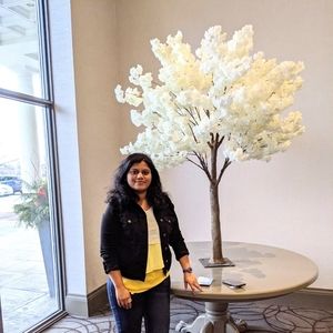 Meet your Posher, Leena